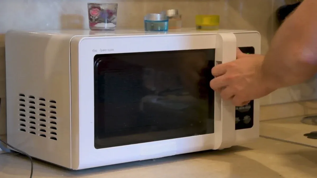 Functions of Microsheets in Microwave Ovens