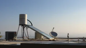 So installieren Sie ein 12-V-Warmwasserelement für netzunabhängiges Warmwasser